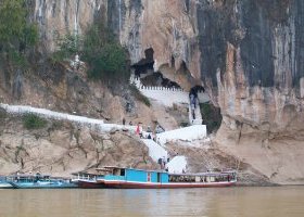 Reaching the Pak Ou caves