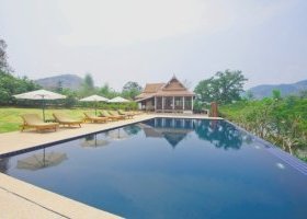 Swimming pool at Nam Ou Riverside Hotel & Resort