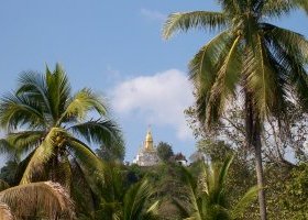 Stupa at the top of the Phousy Hill